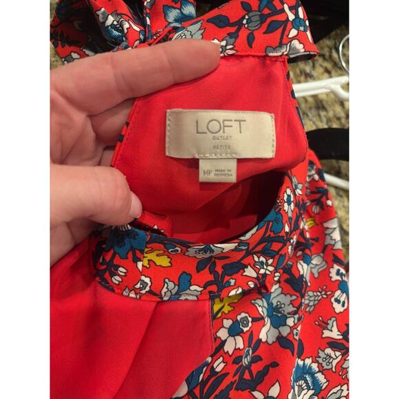 LOFT outlet Women’s Red Floral Keyhole Tie Back Halter Sundress Petite M - Picture 2 of 5